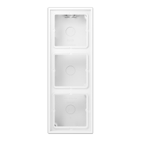 Коробка трехместная Jung LS583AWWM