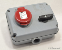 316 MHS4  Разъем стандартный с выключателем и блокировкой 16A, 3P+E, IP44 2CMA167629R1000