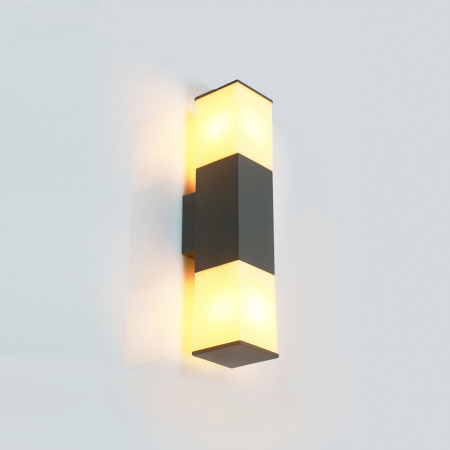 Уличный настенный светильник General GWL-2E27-IP65 662458