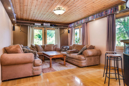 Lucia Tucci Barletta 182.10 D720 Antique