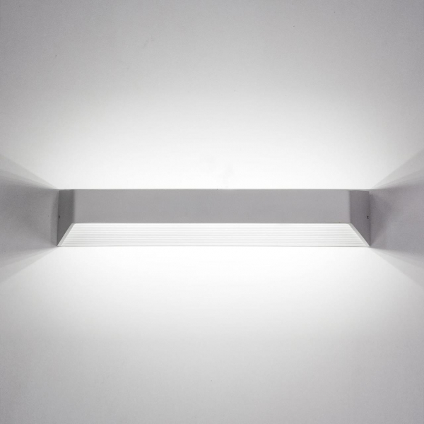 Настенный светодиодный светильник Citilux Декарт CL704330