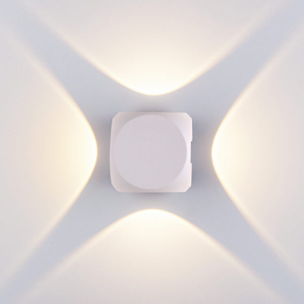 Настенный светильник Elektrostandard 1504 TECHNO LED CUBE белый 4690389147722