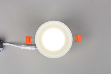 Omnilux OML-102709-06