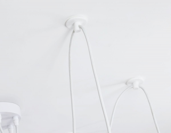 Подвесная люстра Ambrella Light Traditional TR8131