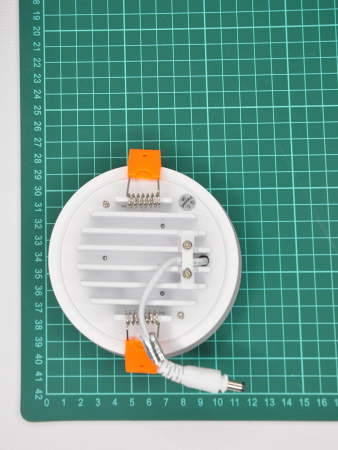 Elvan VLS-109R-18W-NH-Wh