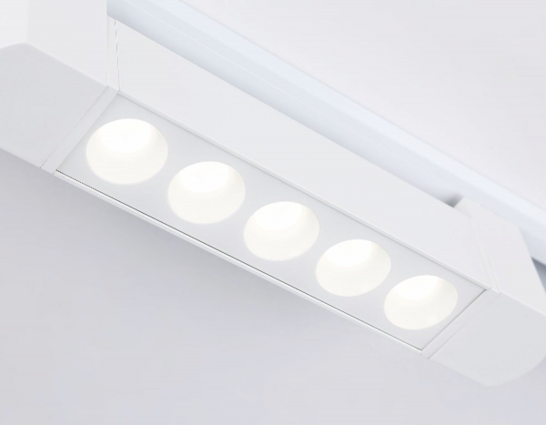 Трековый однофазный светильник Ambrella Light Track system GL6700
