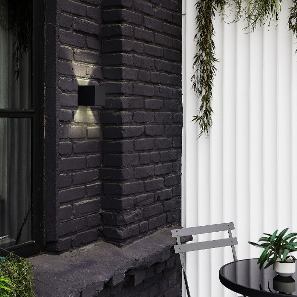 Уличный настенный светильник Uniel ULU-S55B-2x3W/3000K+4000K+6000K IP65 BLACK UL-00010853