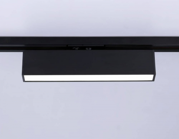 Трековый однофазный светильник Ambrella Light Track System GL6767