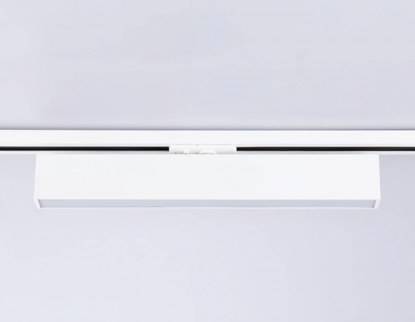 Трековый однофазный светильник Ambrella Light Track System GL6772