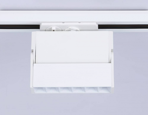 Трековый однофазный светильник Ambrella Light Track System GL6811