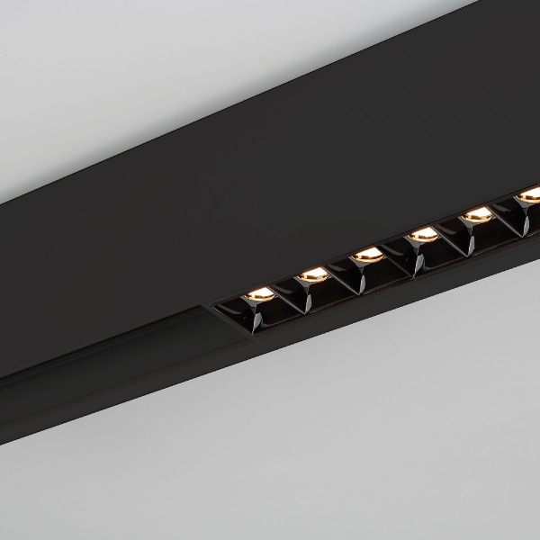 Трековый магнитный светильник Arlight MAG-LASER-45-L320-12W Day4000 (BK, 15 deg, 24V, DALI) 046525