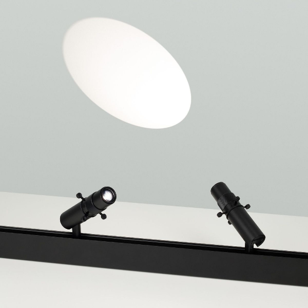 Трековый магнитный светильник Arlight MAG-ORIENT-SPOT-CROP-ZOOM-TC-R35-6W Day4000 (BK, 19-29 deg, 48V) 045066