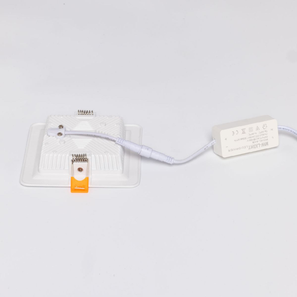 Встраиваемый светильник De Markt Прайм 850013701