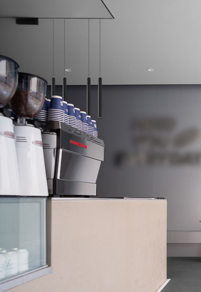 Трековый магнитный светильник iLedex Vision 4822-008-H300-10W-24DG-3000K-BK