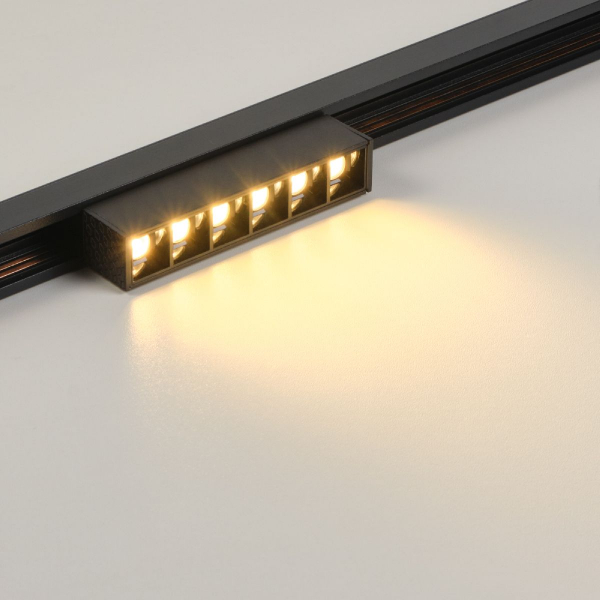 Трековый магнитный светильник Voltalighting Light AIJL-CX-E0041/5W/30/4К/B