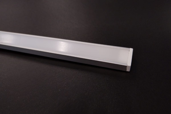 Накладной алюминиевый профиль М1506 Fiberli 14120101