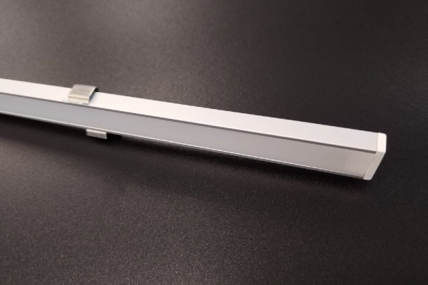 Накладной алюминиевый профиль М1506 Fiberli 14120101