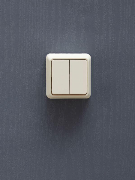 Выключатель 2-кл. ОП Октава 10А IP20 ВС20-2-0-ОКм крем. IEK EVO20-K33-10-DC Выключатель 2-кл. ОП Октава 10А IP20 ВС20-2-0-ОКм крем. IEK EVO20-K33-10-DC