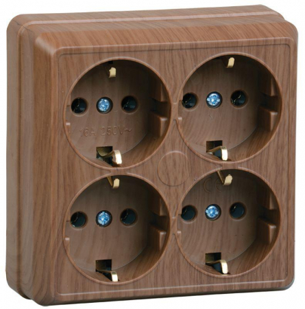 Розетка 4-м ОП Октава РС24-3-ОД 16А IP20 с заземл. дуб GENERICA ERO41-K04-16-DC