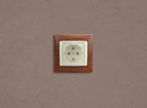 Розетка 1-м СП Valena 16А IP44 2P+E защ. шторки с крышкой немецк. стандарт механизм сл. кость IEK 774120