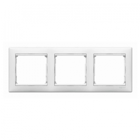 Рамка 3-постовая Legrand Valena белая 774453