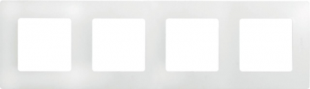 Рамка 4-постовая Legrand Etika белая 672504