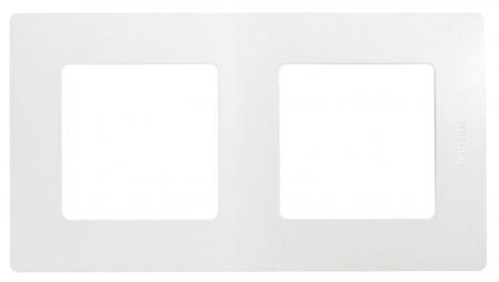 Рамка 2-постовая Legrand Etika белая 672502