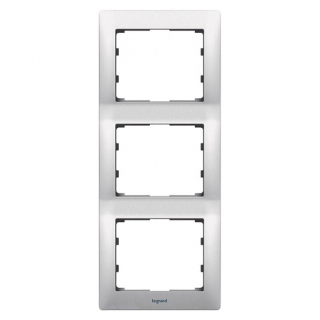 Рамка 3-постовая Legrand Galea Life тертый алюминий 771957