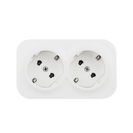 Розеточный блок двойной с/з со шторками Legrand Quteo 782237